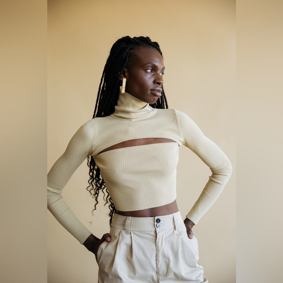 NEW SUPERDOWN cut out sweater - Picture 10 of 11